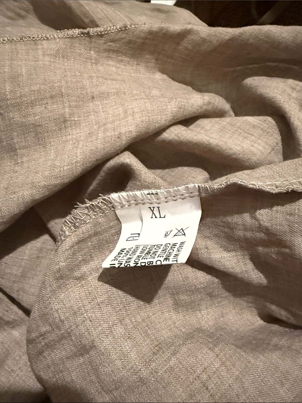 Amazon Taupe Beige High-Low Linen-Texture Tunic - Picture 2 of 7